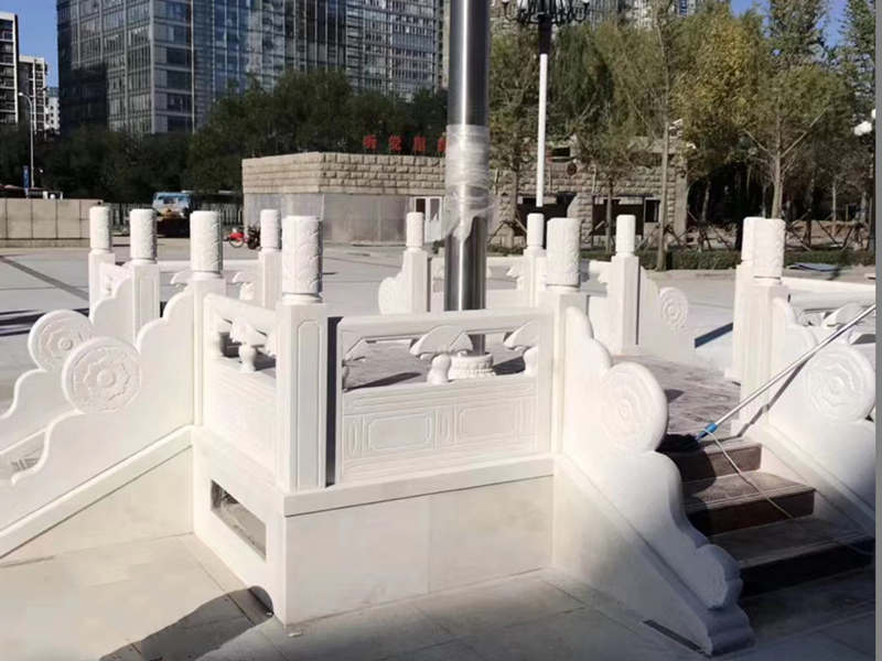 汉白玉旗台8