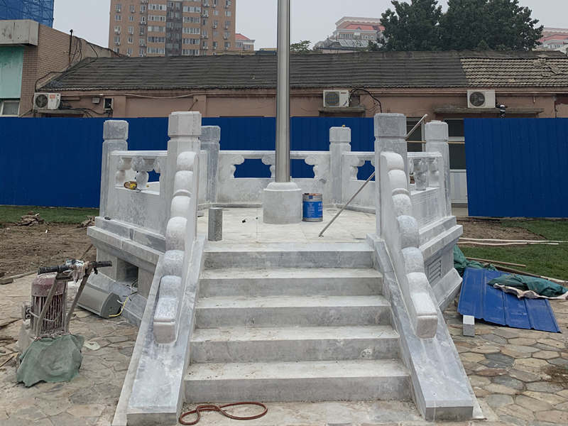 汉白玉旗台6
